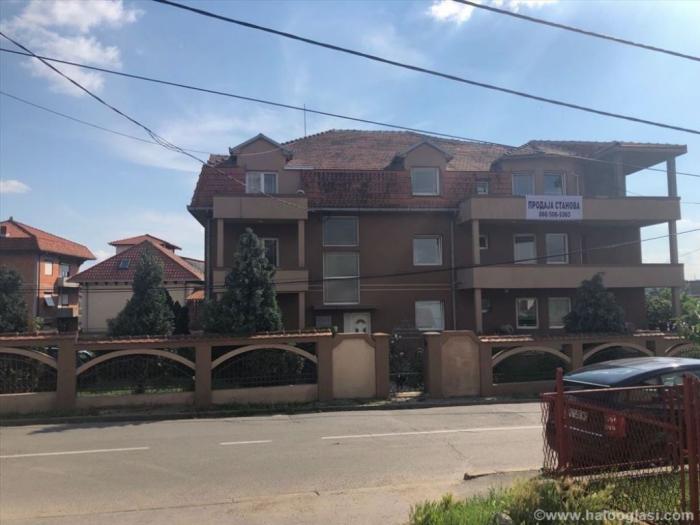prodajem stanove železnik besplatni mali oglasi