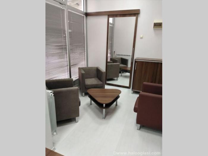 izdaje se lokal 25m2 u atrijumu zgrade kod arene besplatni mali oglasi