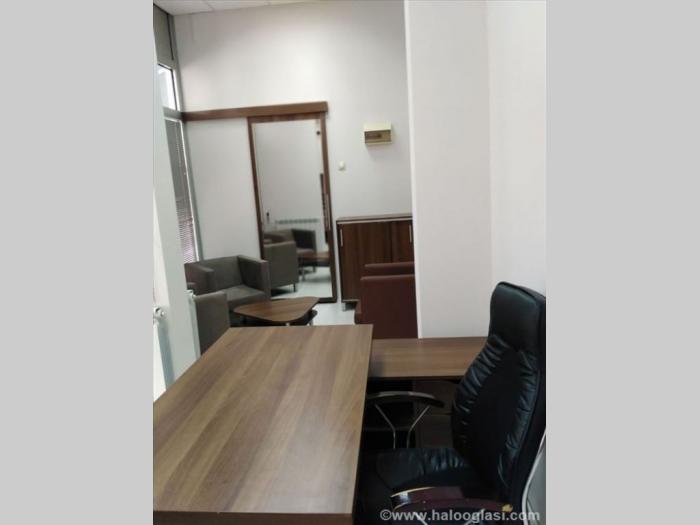 izdaje se lokal 25m2 u atrijumu zgrade kod arene besplatni mali oglasi