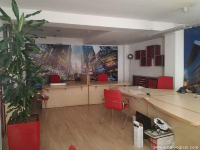 reprezentativni pp,strogi centar, 5 parking mesta besplatni mali oglasi