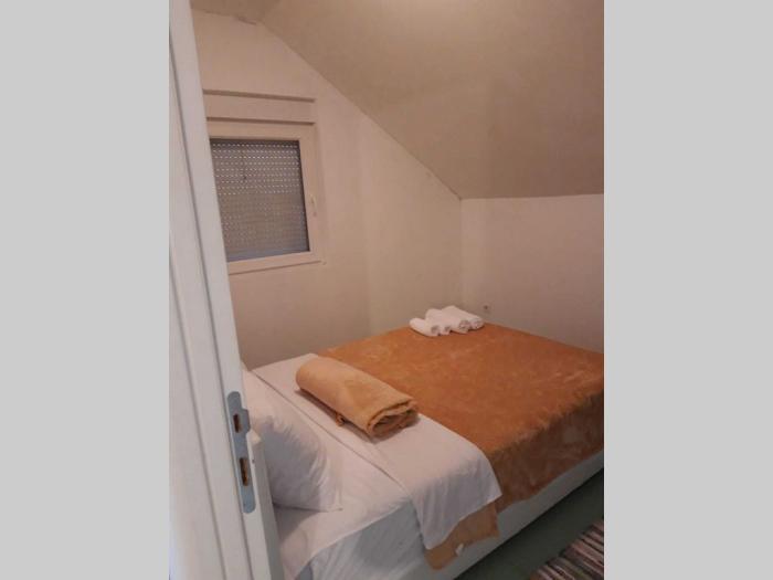 izdajem apartman na dan, 43m2, ledine besplatni mali oglasi