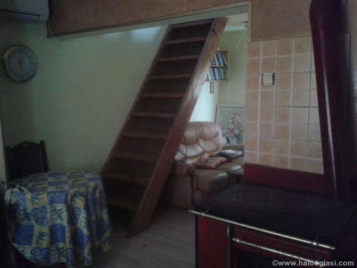 kuća u blizini beograda mladenovac besplatni mali oglasi