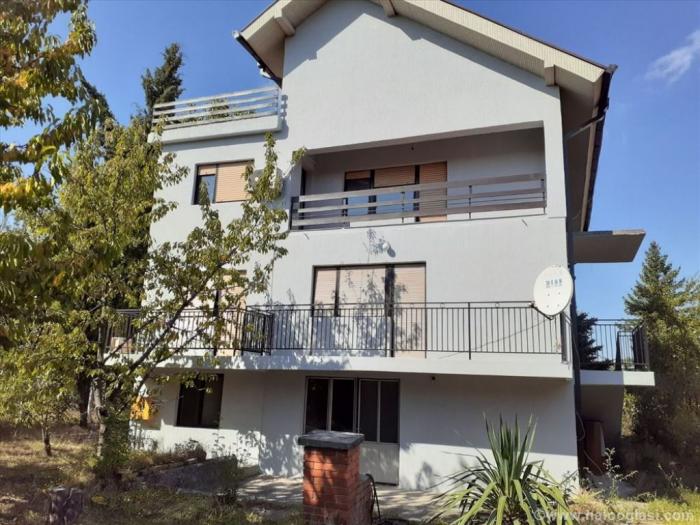 prodajem kuću sremčica besplatni mali oglasi