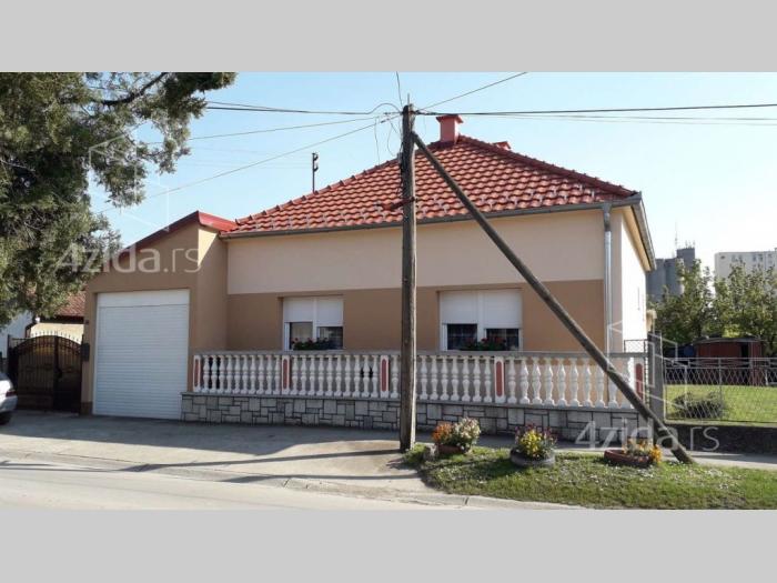 dve kuće na jednom placu sremska mitrovica besplatni mali oglasi