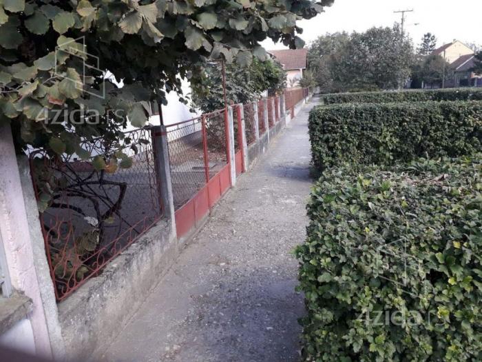 na prodaju kuća u rumenki besplatni mali oglasi