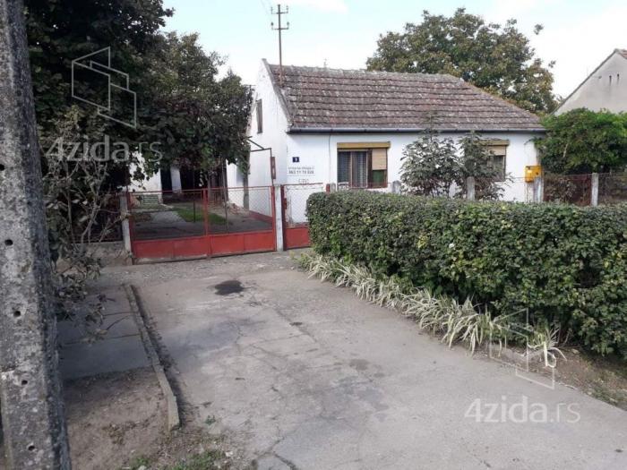 na prodaju kuća u rumenki besplatni mali oglasi