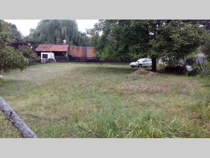 na prodaju plac od 7ari u požarevcu besplatni mali oglasi