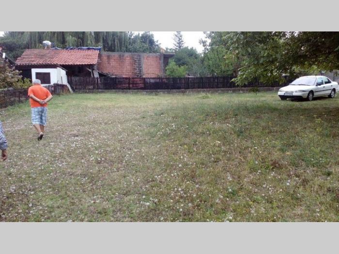 na prodaju plac od 7ari u požarevcu besplatni mali oglasi