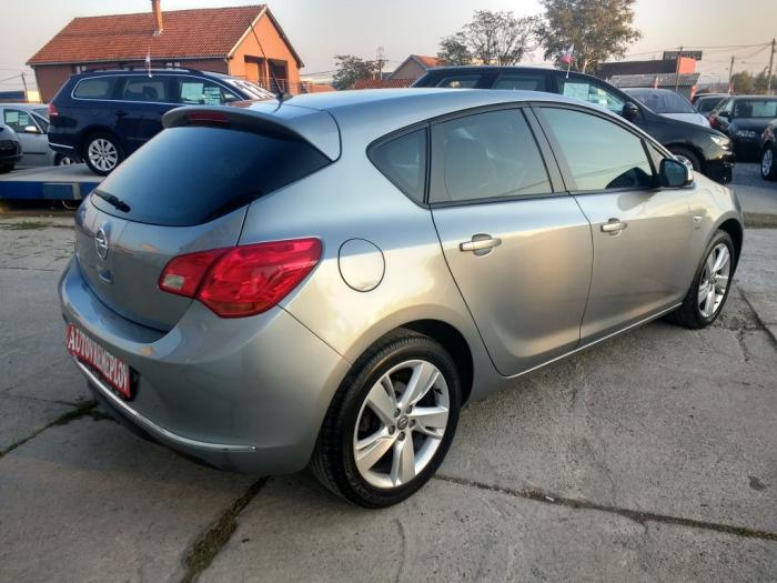 opel astra j 1 4 besplatni mali oglasi