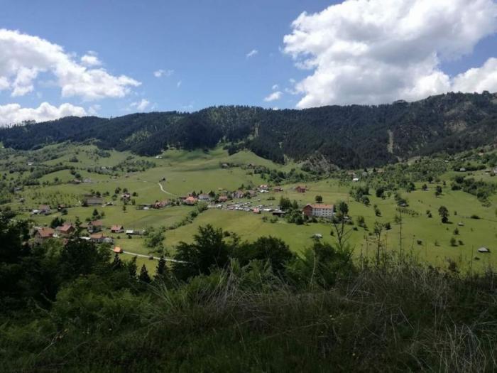 na prodaju plac zlatibor, jablanica besplatni mali oglasi
