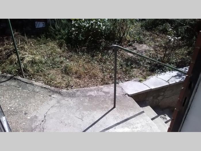 izdavanje, centar, dimitrija tucovića, 2 0, stan u kući,namešten besplatni mali oglasi