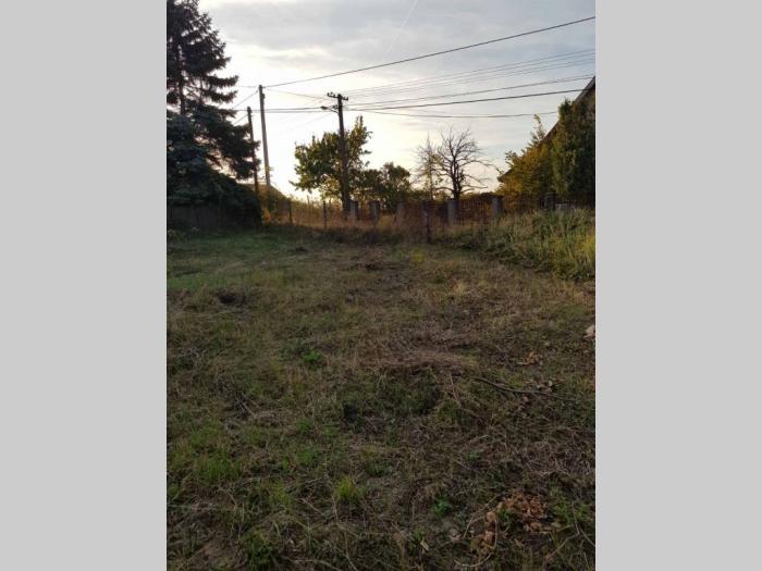 prodajem plac u ripnju besplatni mali oglasi