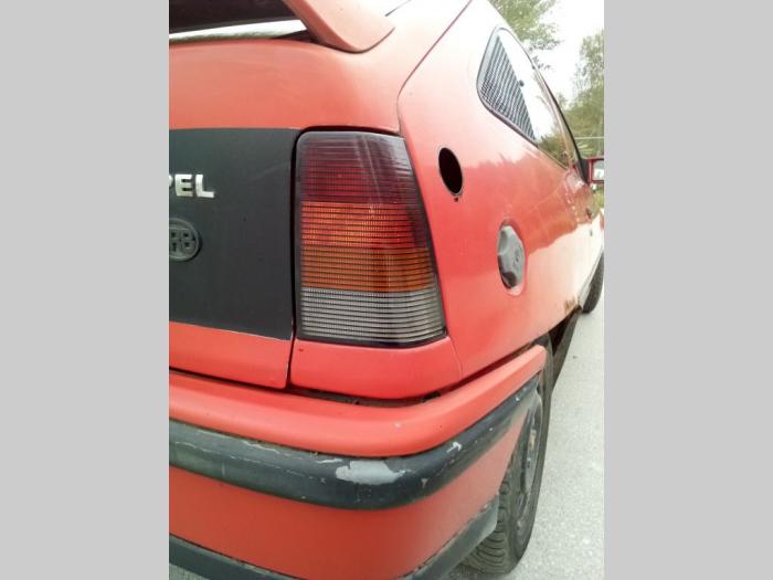 auto opel kadett prodaja besplatni mali oglasi