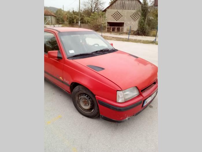 auto opel kadett prodaja besplatni mali oglasi