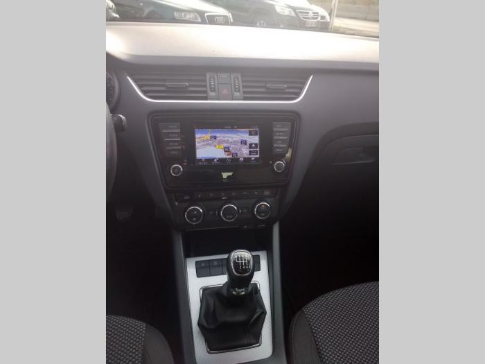 škoda octavia 2 0tdi besplatni mali oglasi