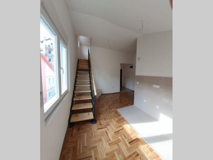 duplex stan na mirijevu besplatni mali oglasi
