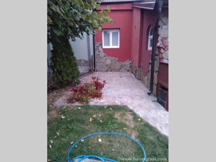 stan sa dvorištem sremčica besplatni mali oglasi