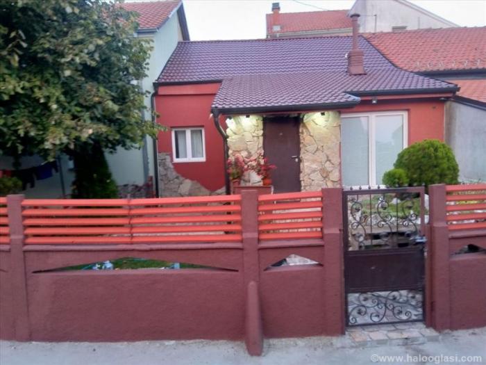 stan sa dvorištem sremčica besplatni mali oglasi