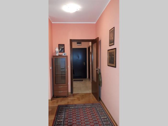 stan na vračaru kod hrama, ul dubljanska besplatni mali oglasi