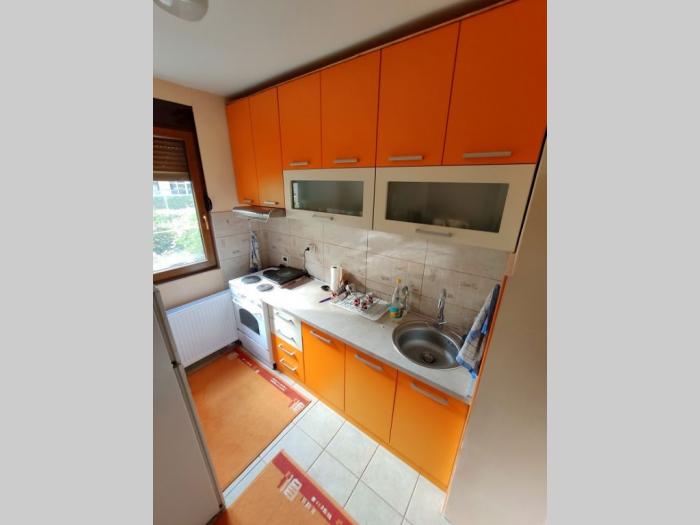 borča, dvosoban stan 51m2 u ulici miladina zarića besplatni mali oglasi