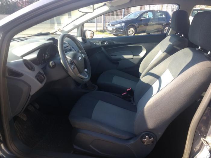 ford fiesta 1 4tdci besplatni mali oglasi