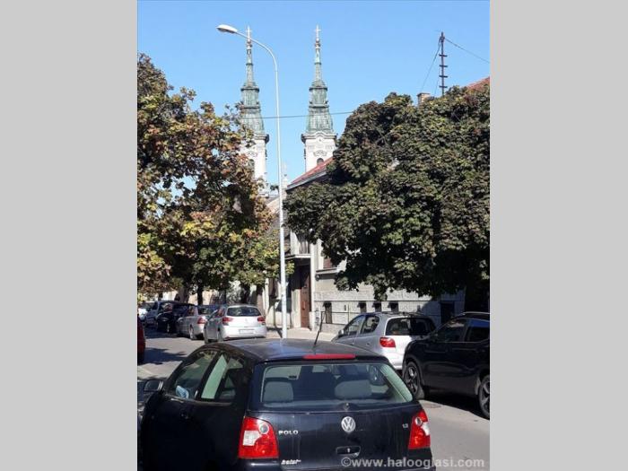 ekskluzivna kuća sa 2 stana, centar besplatni mali oglasi