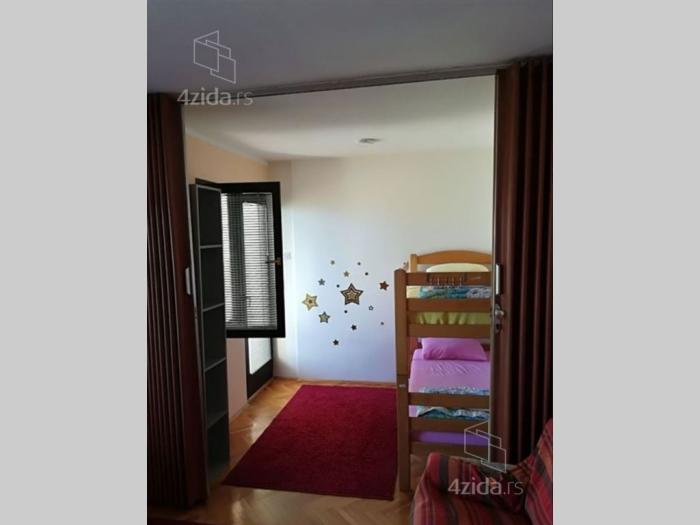 na prodaju trosoban stan soko banja besplatni mali oglasi