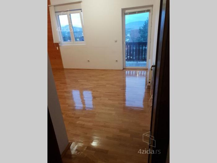 dvoiposoban apartman zlatibor zova besplatni mali oglasi