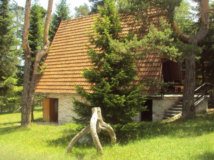 prodajem vikendicu zlatibor vodice besplatni mali oglasi