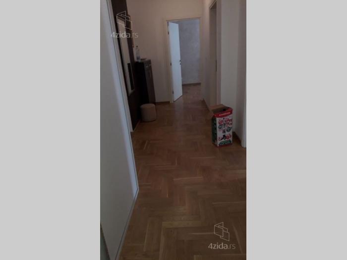 dvoiposoban stan novi beograd jurija gagarina besplatni mali oglasi