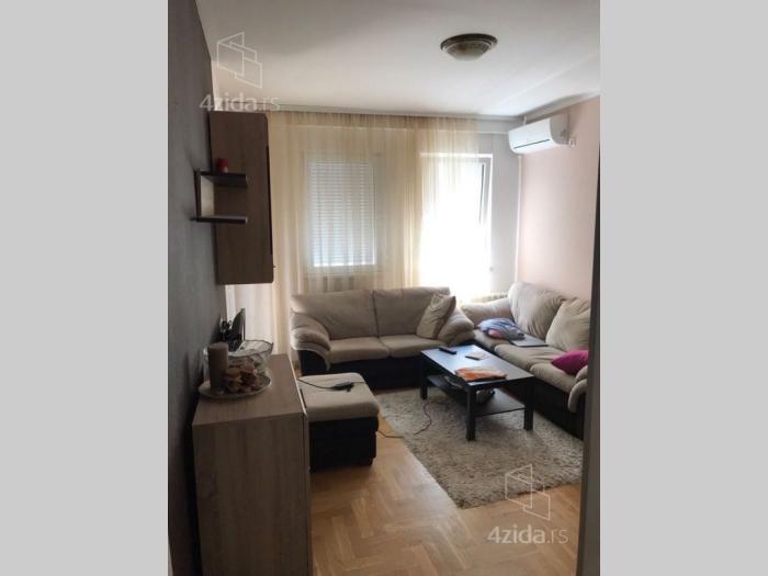 dvoiposoban stan novi beograd jurija gagarina besplatni mali oglasi