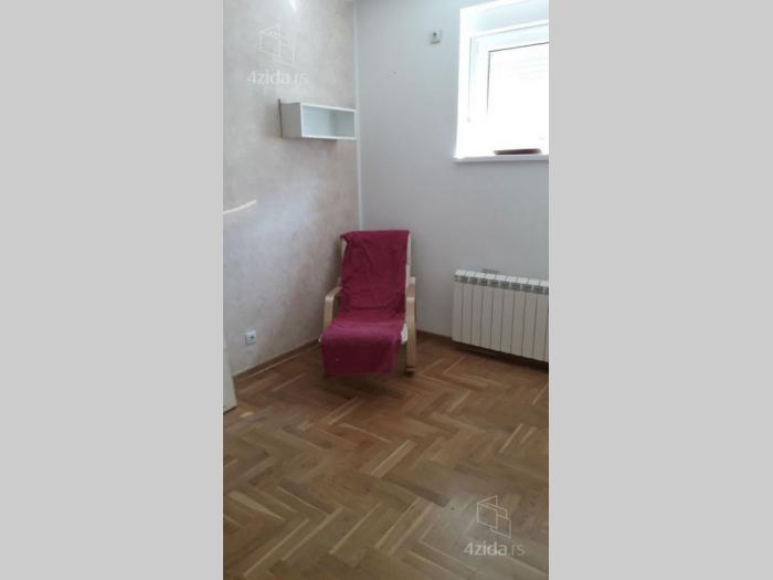 dvoiposoban stan novi beograd jurija gagarina besplatni mali oglasi