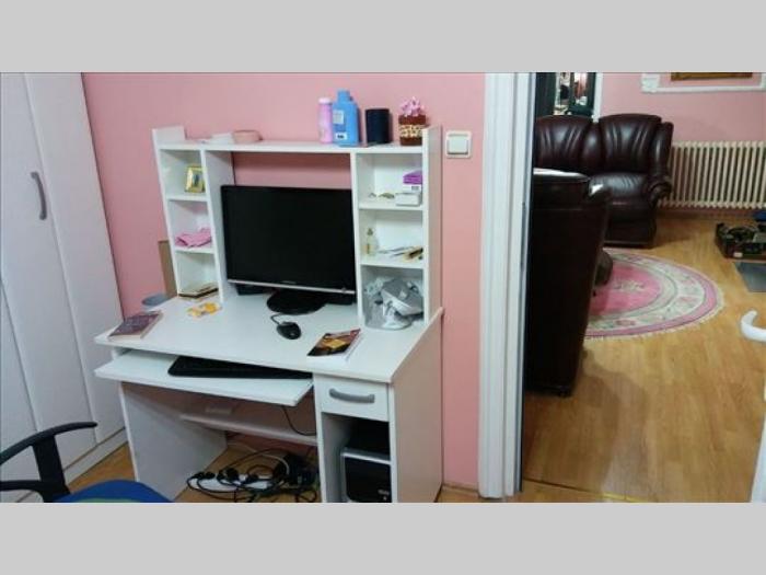 dve kuće, lokal i pomoćni objekti u boljevcima besplatni mali oglasi