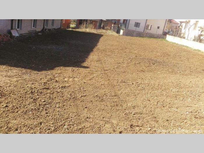 hitna prodaja placa miljakovac, ulica miljakovačka, 14,5 5 ari (uz put) besplatni mali oglasi