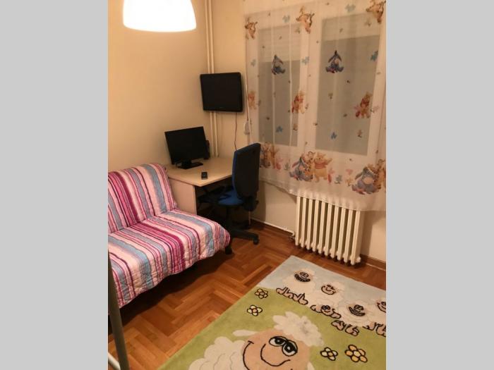 izdajem trosoban stan, 65m2(terasa 4m2), cg, ii 3 besplatni mali oglasi