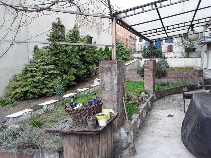 četvorosoban stan na lekinom brdu besplatni mali oglasi