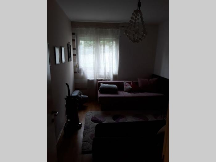 četvorosoban stan na lekinom brdu besplatni mali oglasi