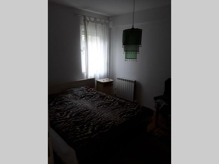 četvorosoban stan na lekinom brdu besplatni mali oglasi