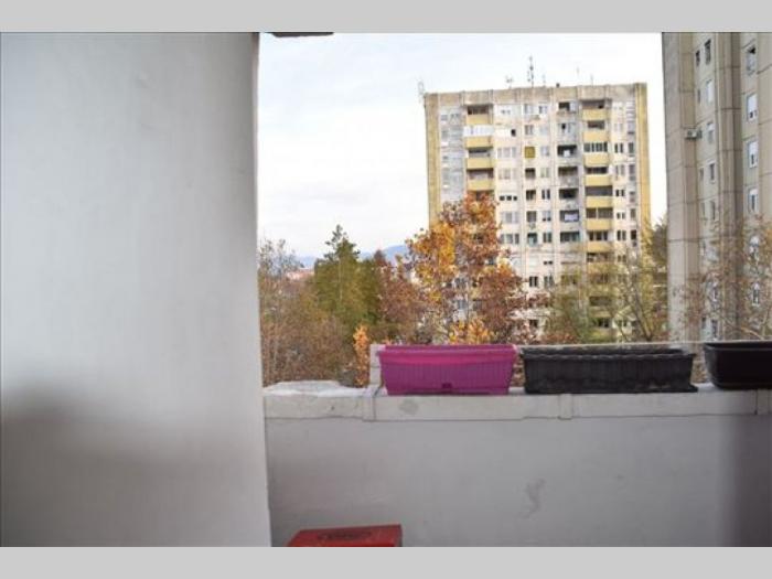 četvorosoban, komforan stan u nišu besplatni mali oglasi