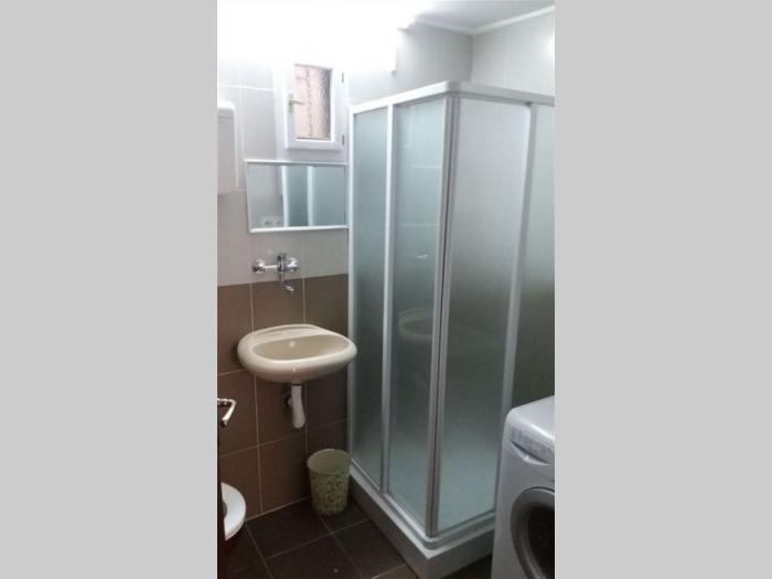 prodajem kuću, dušanovac 33m2, vlasnik besplatni mali oglasi