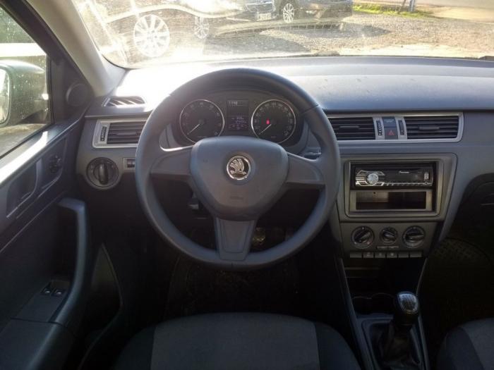 škoda rapid 1 2 besplatni mali oglasi