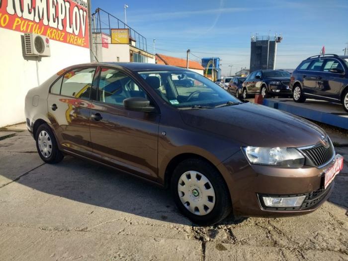škoda rapid 1 2 besplatni mali oglasi
