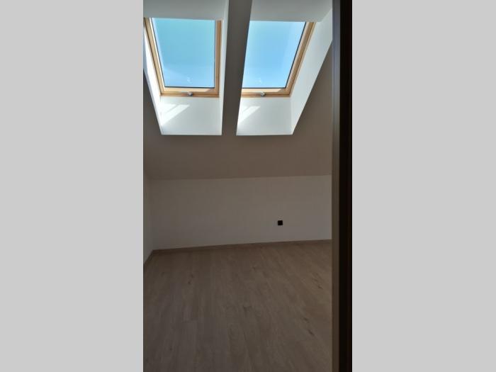 uknjižen duplex voždovac dušanovac besplatni mali oglasi