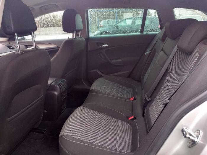 opel insignia 2 0cdti besplatni mali oglasi