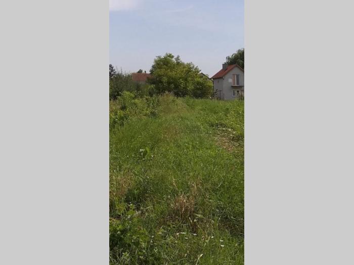 plac u bečmenu 8 ari besplatni mali oglasi