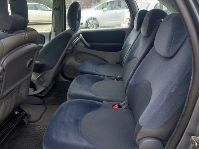 citroen xsara picasso 2 0 hdi besplatni mali oglasi
