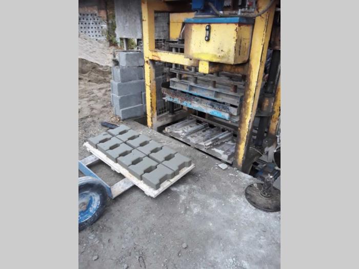 vibro presa metalika svp 1000 2001 godište besplatni mali oglasi