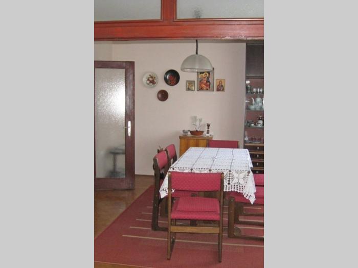 spratna kuća u kaću besplatni mali oglasi