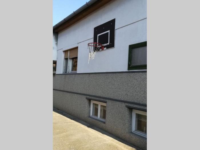 stambeno poslovna kuća u subotici besplatni mali oglasi