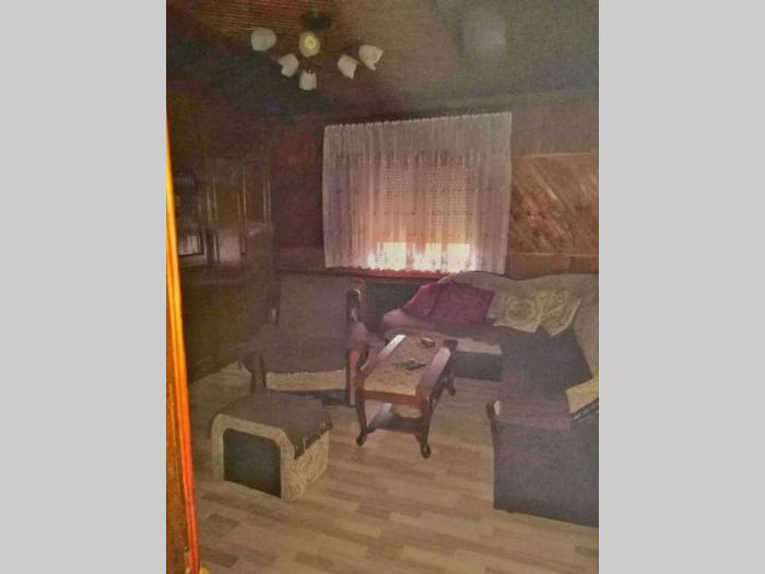 seosko domaćinstvo kod topole besplatni mali oglasi